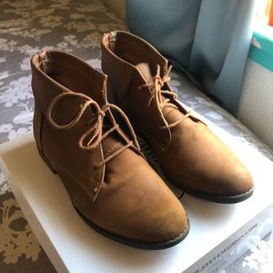 Steve Madden Brown Lace up Booties